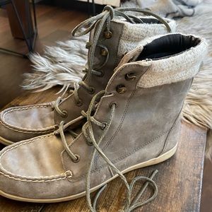Sperry Boots